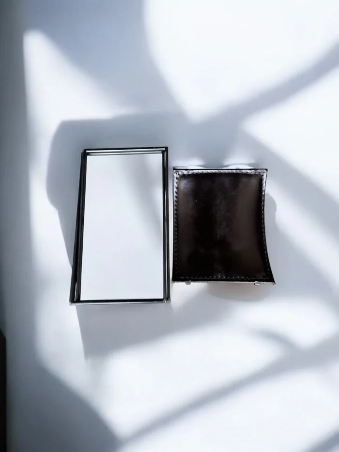 Vintage Leather Folding Stool – Lightweight & Elegant - Image 2